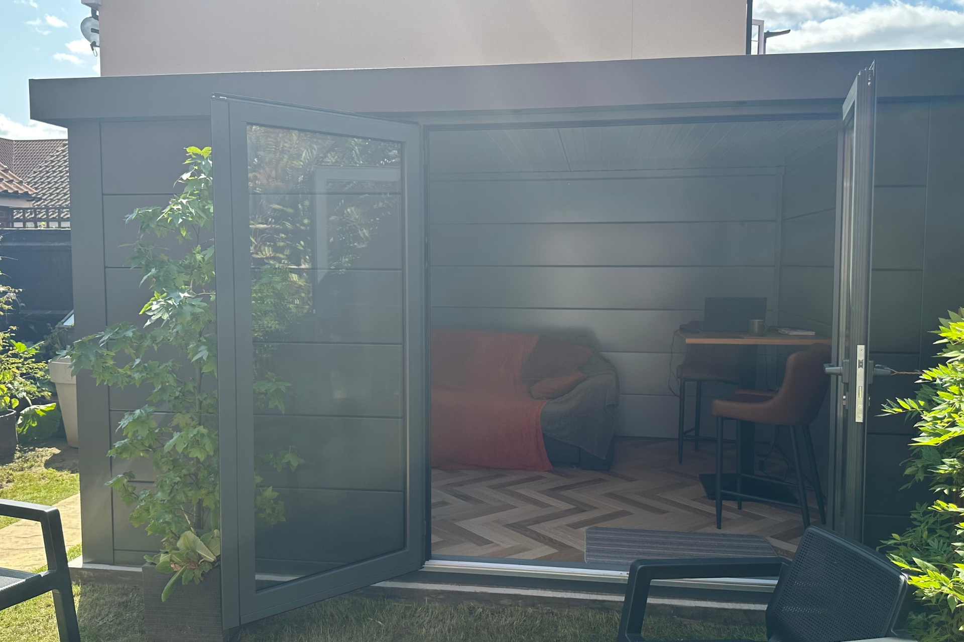 Como 4 Garden Office - Image 3
