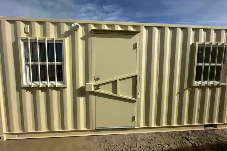 40ft Mobile Office Shipping Container with Storage (18/22) (40HCMOS1822) - Image 3